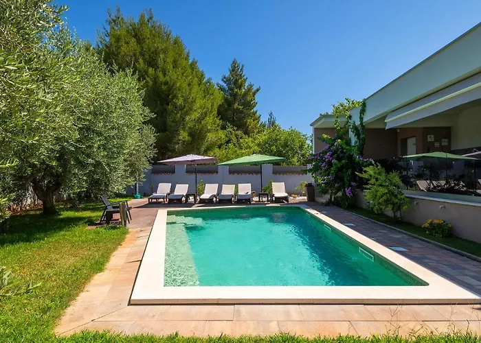 Villa Dila By Guide
