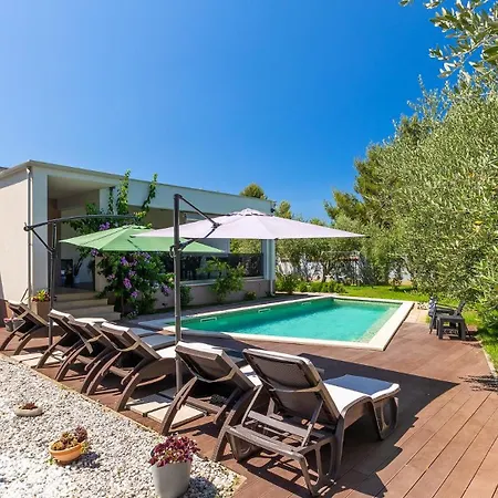 Dila By Guide * Medulin