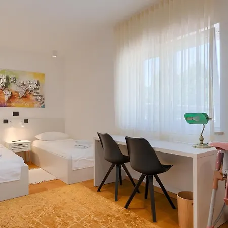 Villa Dila By Guide *