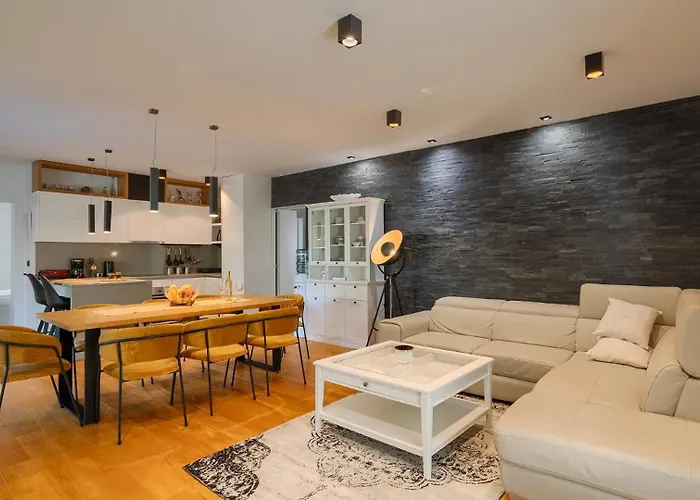 Dila By Guide Villa *